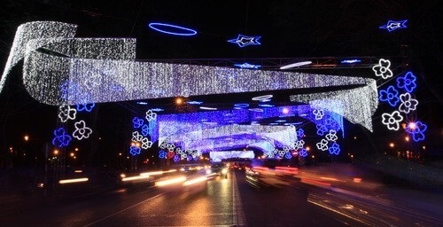 trang trí bằng đèn led tiết kiệm